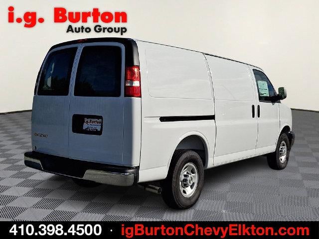 2026 Chevrolet Express Cargo Base