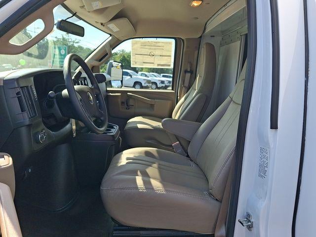 2026 Chevrolet Express Cutaway 3500 Base