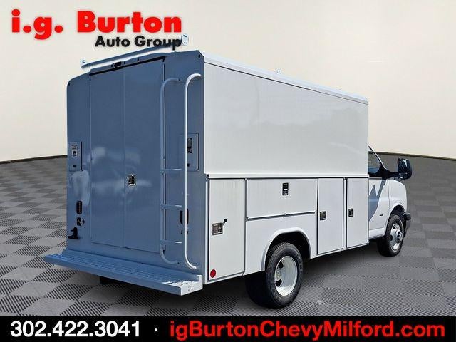 2026 Chevrolet Express Cutaway 3500 Base