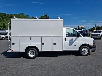 2026 Chevrolet Express Cutaway 3500 Base