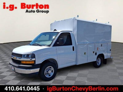 2026 Chevrolet Express Cutaway 3500 Base