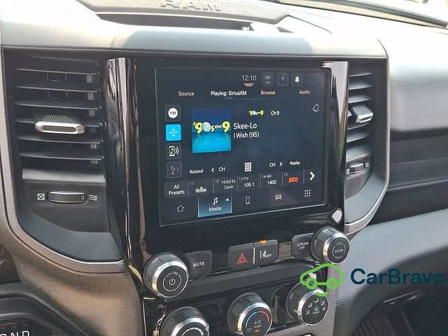 2025 RAM 1500 Tradesman Crew Cab 4x4 5'7" Box