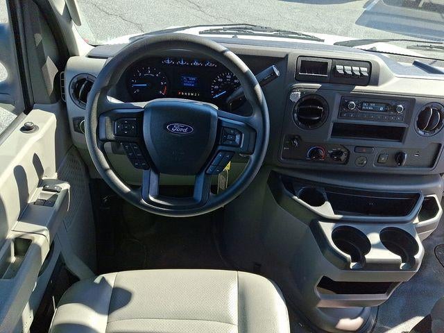 2024 Ford E-Series Cutaway E-450