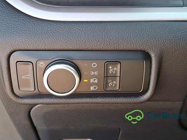 2023 Ford Explorer XLT - Photo 25