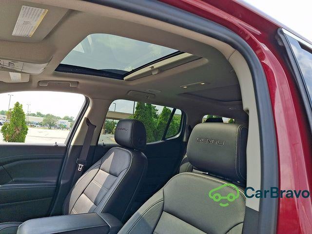 2019 GMC Acadia Denali - Photo 13