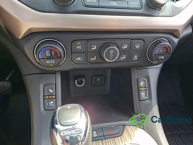 2019 GMC Acadia Denali - Photo 16