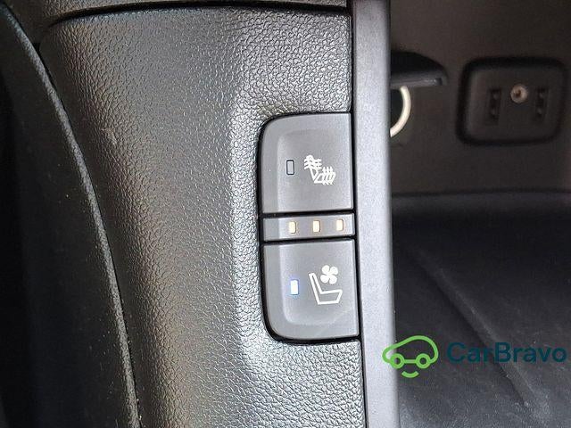 2019 GMC Acadia Denali - Photo 25