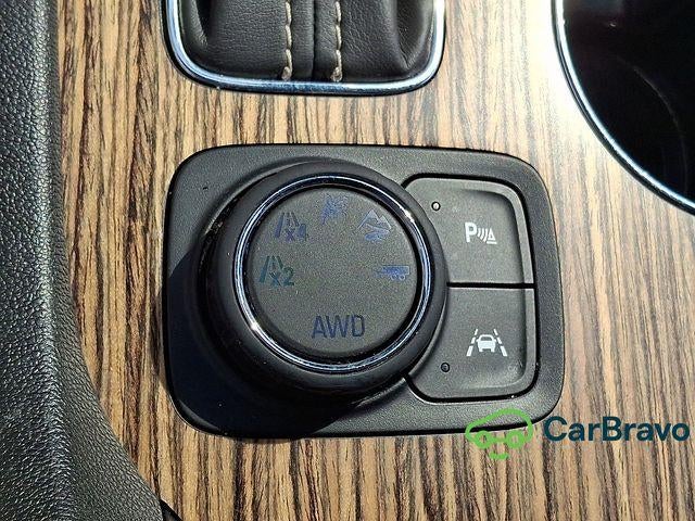 2019 GMC Acadia Denali - Photo 28