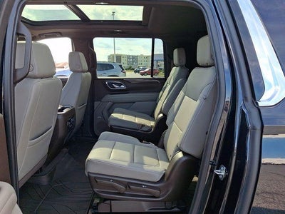 2022 Chevrolet Suburban LT