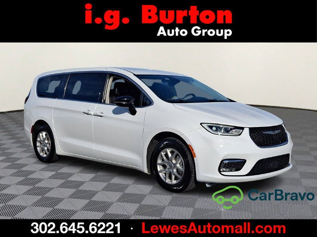 2024 Chrysler Pacifica