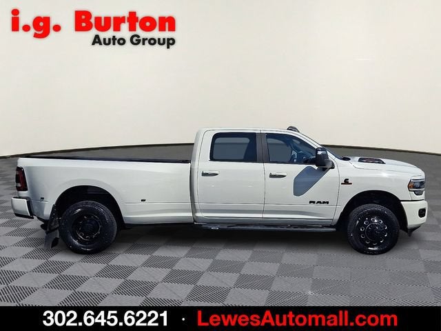 2024 RAM 3500 Laramie Crew Cab 4x4 8' Box
