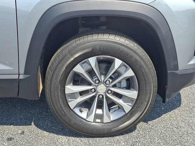 2027 Chevrolet Equinox LT - Photo 6