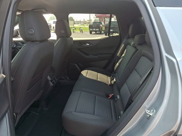 2027 Chevrolet Equinox LT - Photo 7