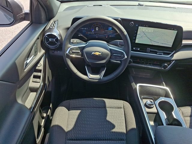 2027 Chevrolet Equinox LT - Photo 8