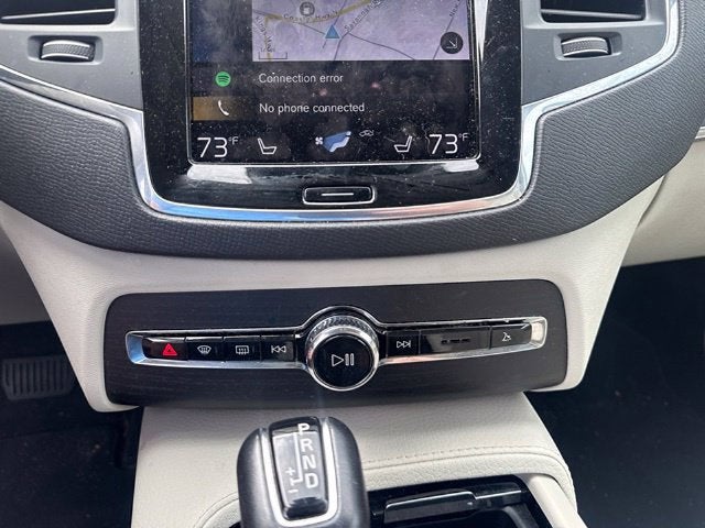 2020 Volvo XC90 T6 Momentum 7 Passenger