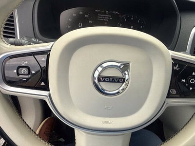 2020 Volvo XC90 T6 Momentum 7 Passenger