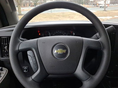 2025 Chevrolet Express Cargo WT