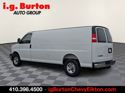 2025 Chevrolet Express Cargo WT