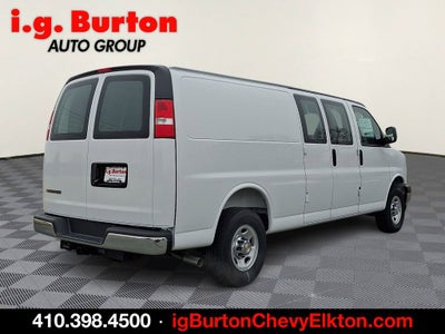 2025 Chevrolet Express Cargo WT