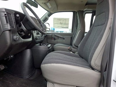 2025 Chevrolet Express Cargo WT