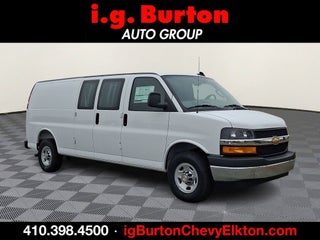 2025 Chevrolet Express Cargo WT