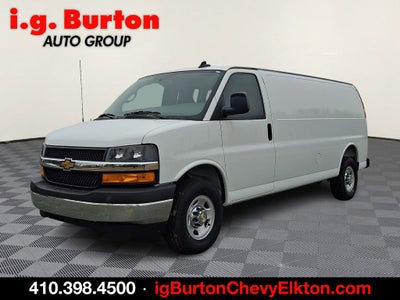 2025 Chevrolet Express Cargo WT