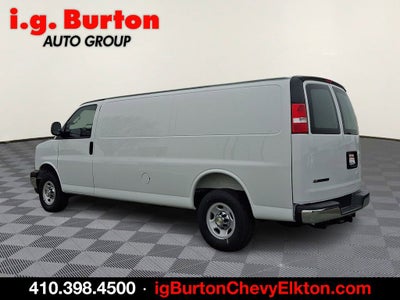 2025 Chevrolet Express Cargo WT