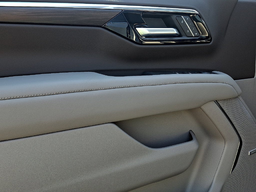 2027 Chevrolet Suburban LT